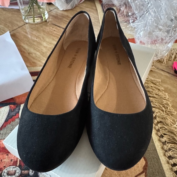 Sun + Stone Black Flats Classic Loafers - Picture 1 of 9